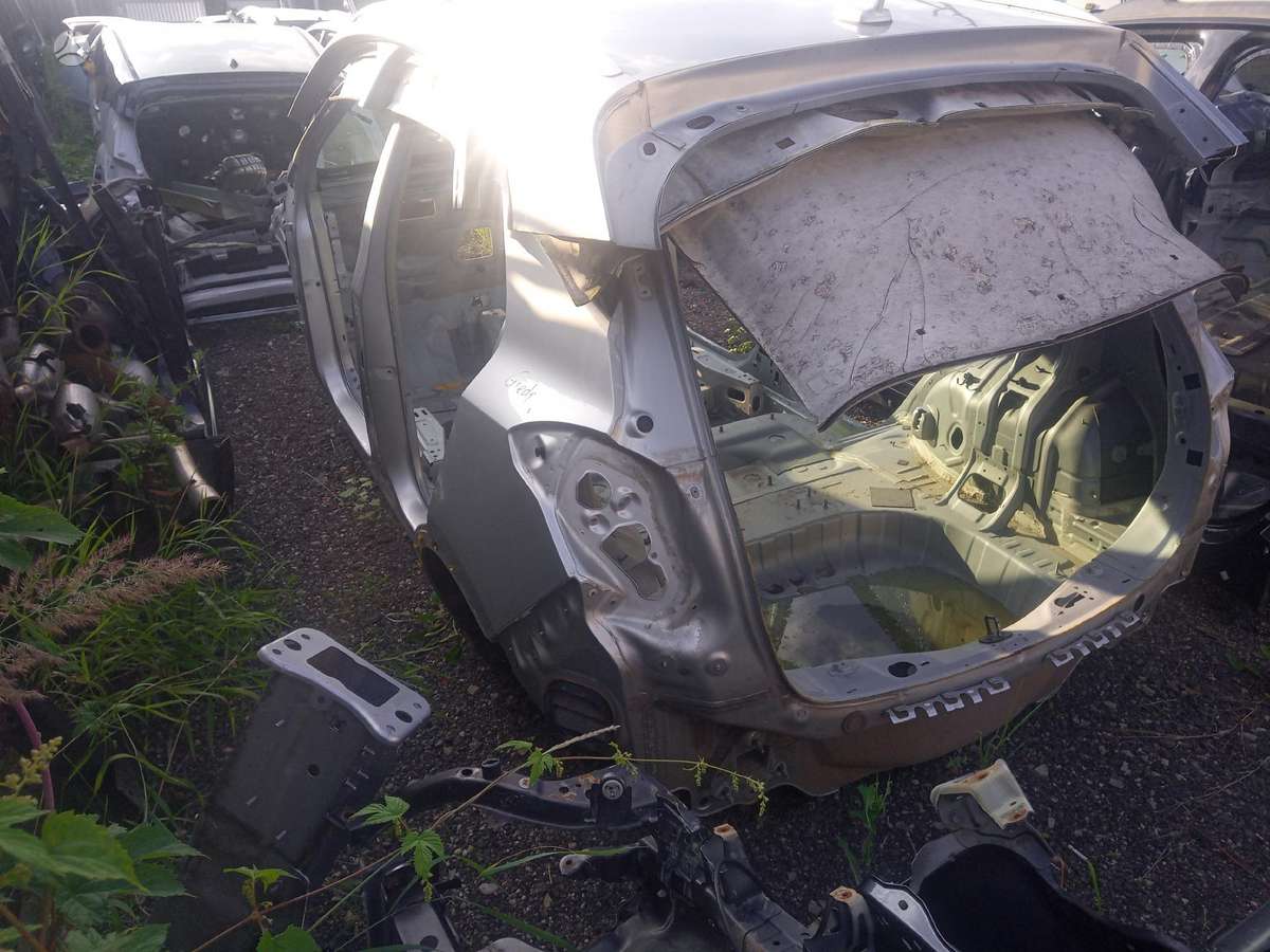 Opel Mokka X body parts
