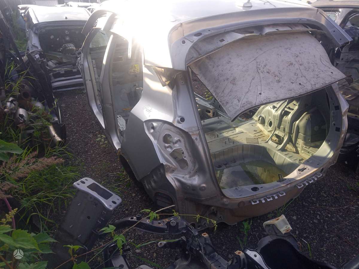 Opel Mokka X kėbulo dalys