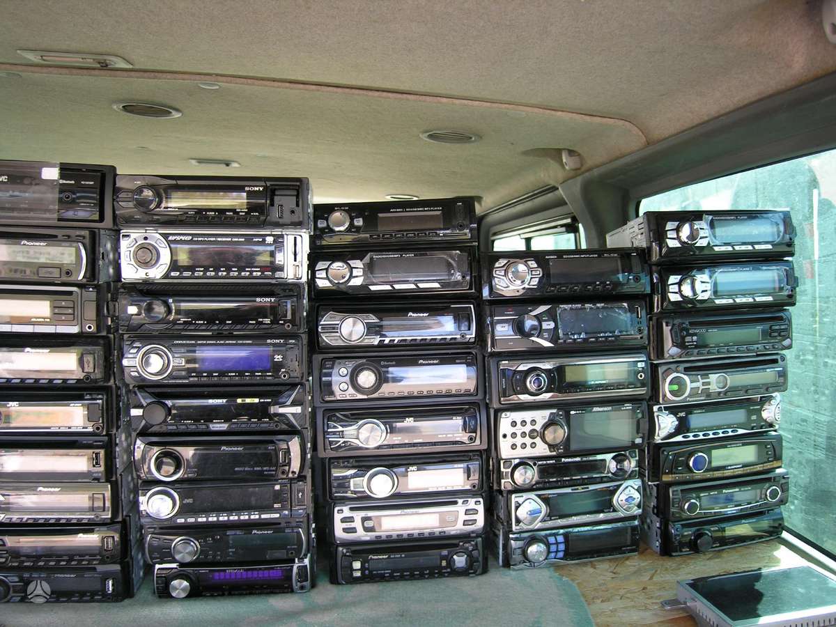 Skoda AUTO  SWING , AUTO STREAM ,  AUTO  BLUES, cd / mp3 players