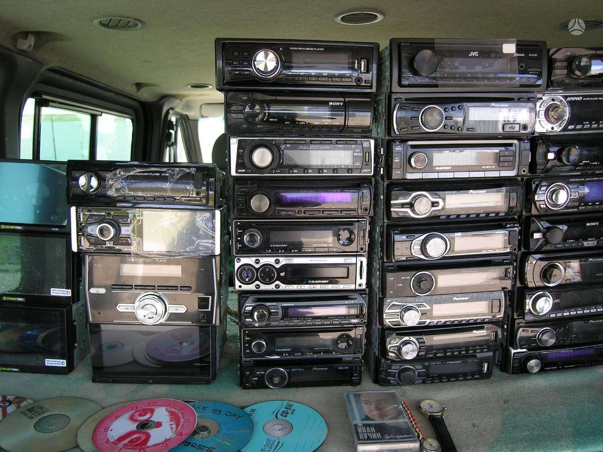 Skoda AUTO  SWING , AUTO STREAM ,  AUTO  BLUES, cd / mp3 players