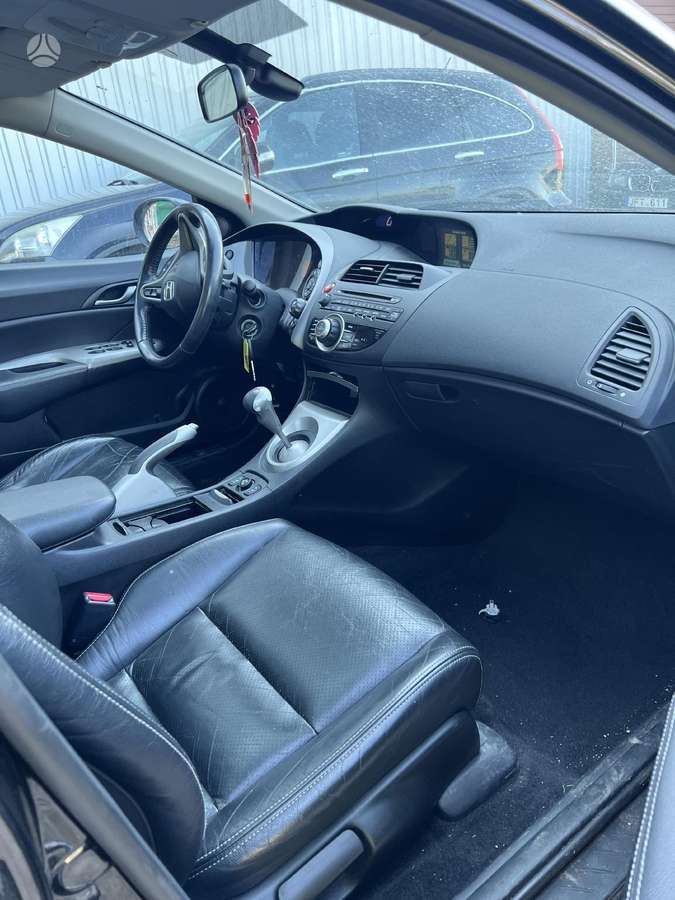 Honda Civic по частям