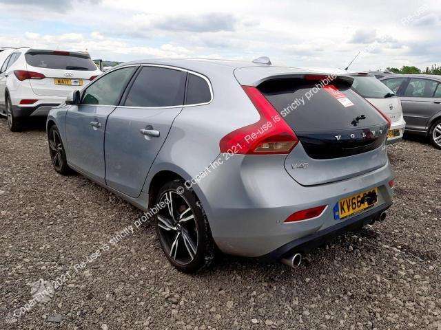 Volvo V40 dalimis