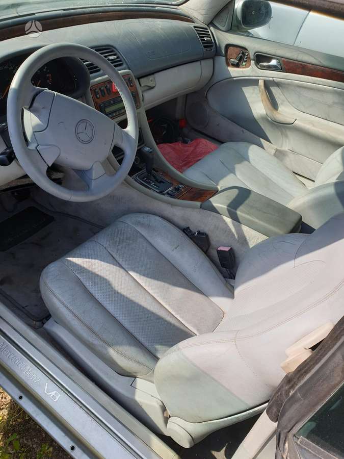 Mercedes-Benz CLK430 по частям