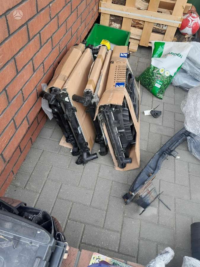 Hyundai Tucson kėbulo dalys