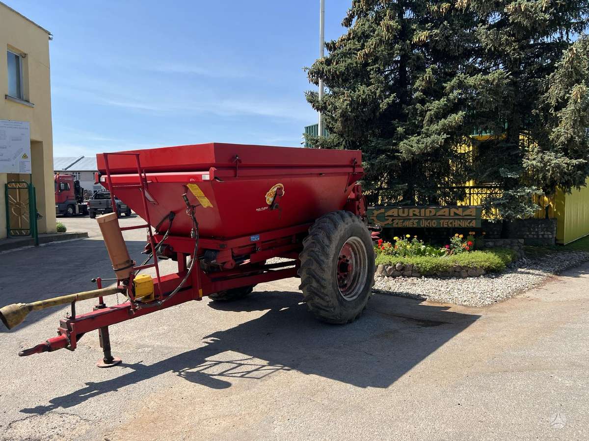 Bredal B4S, spreaders