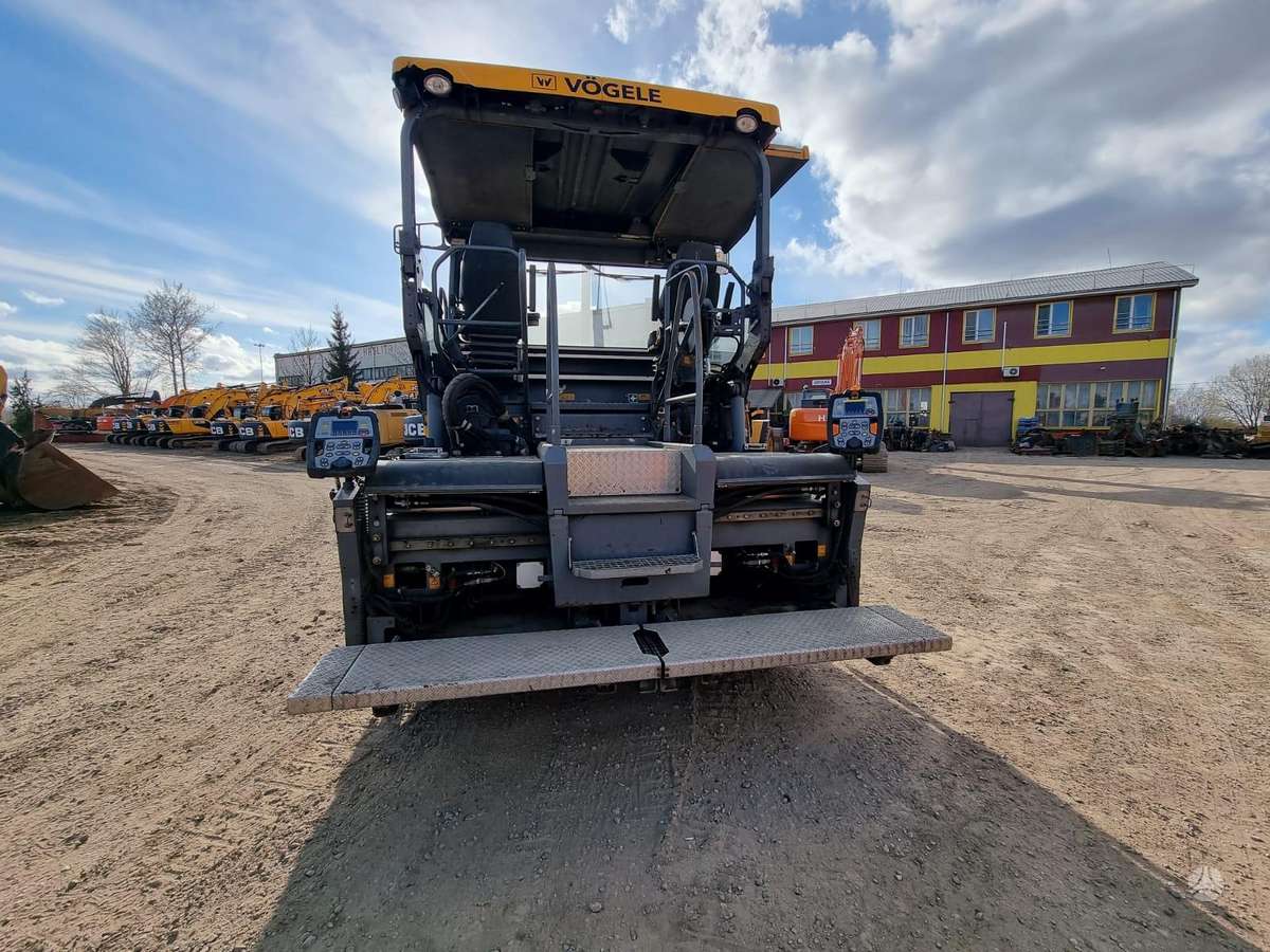 Vögele 1800-3i, paving machinery