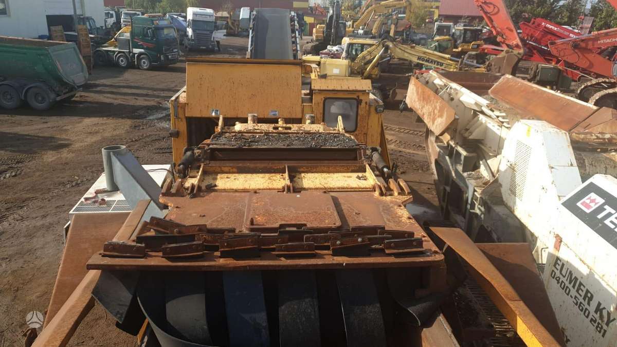 -Kita- Remax 1206, stone crusher
