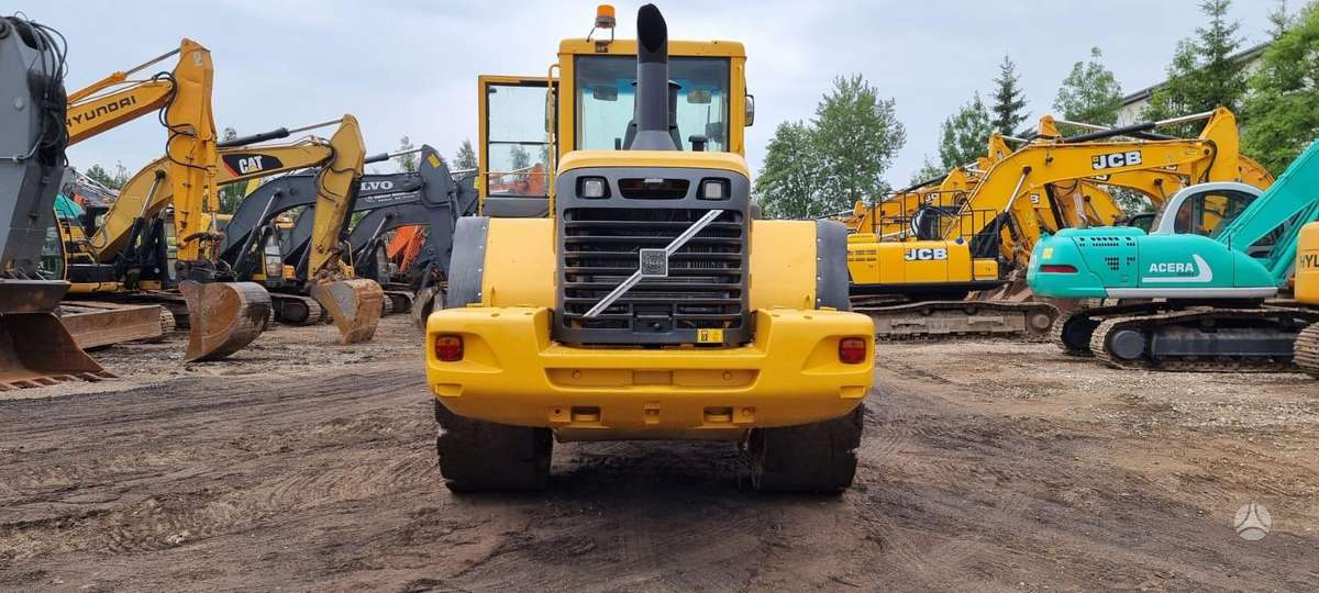 Volvo L120E, frontaliniai krautuvai