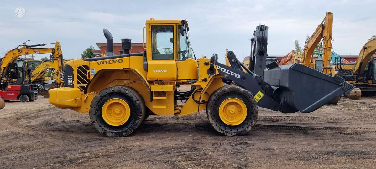 Volvo L120E, frontaliniai krautuvai