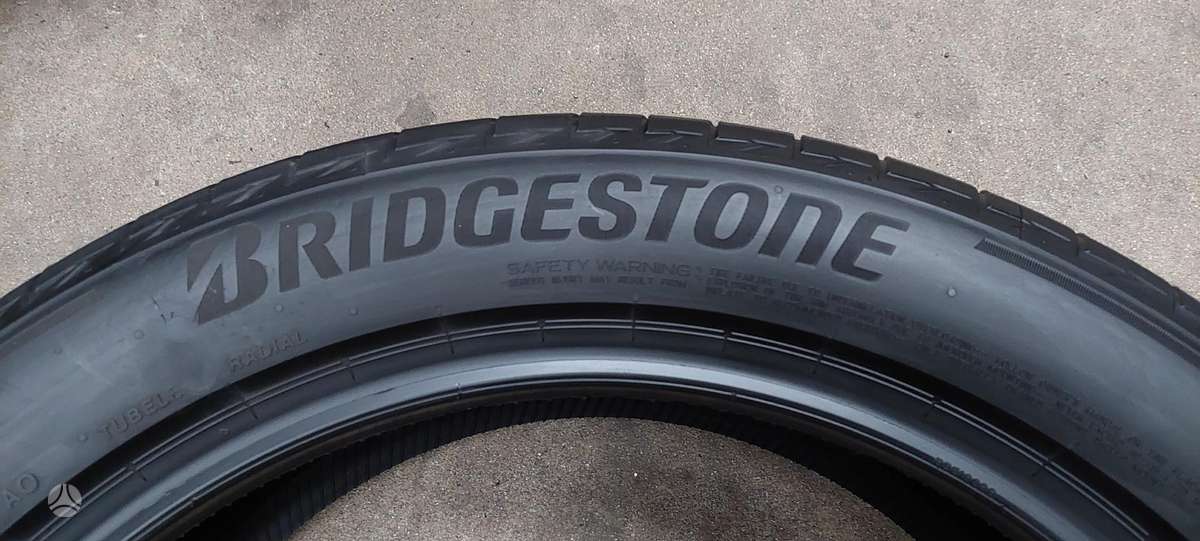 Bridgestone, summer 235/50 R20