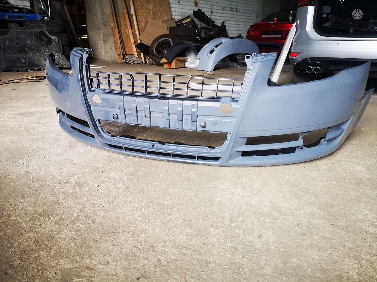 Audi A4 бамперы (буфера)