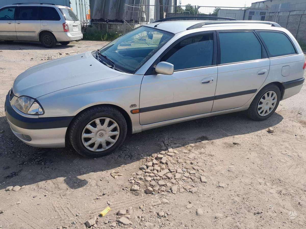 Toyota Avensis