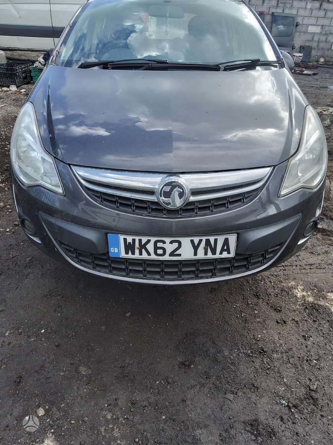 Opel Corsa по частям