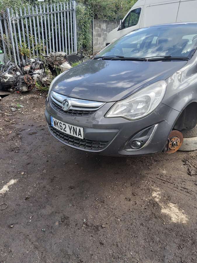 Opel Corsa по частям