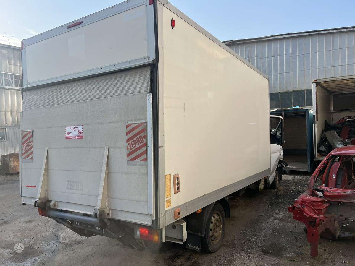 Renault Master, cargo vans