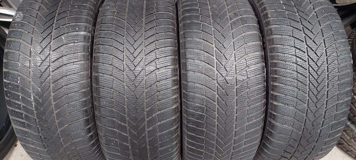 Bridgestone, ziemas 255/55 R19