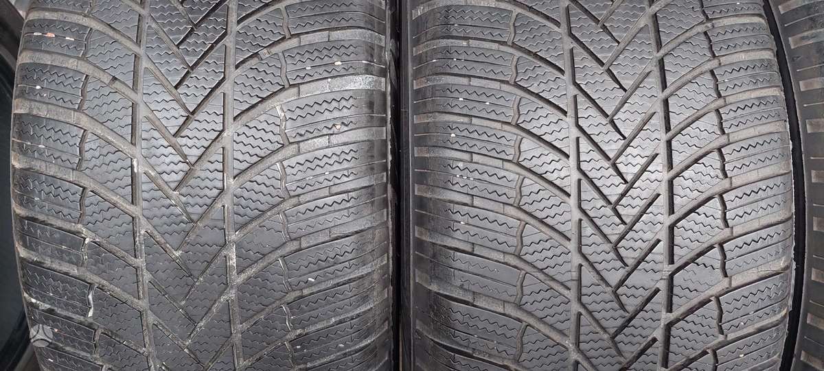 Bridgestone, ziemas 255/55 R19