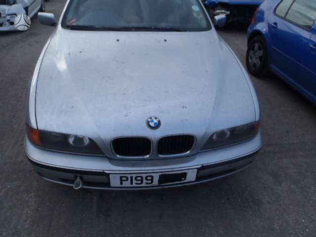 BMW 525