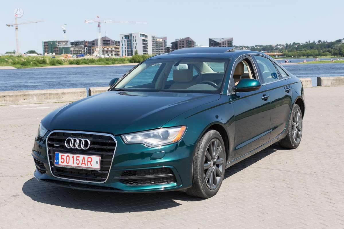 Audi A6, 2.0 l., Седан