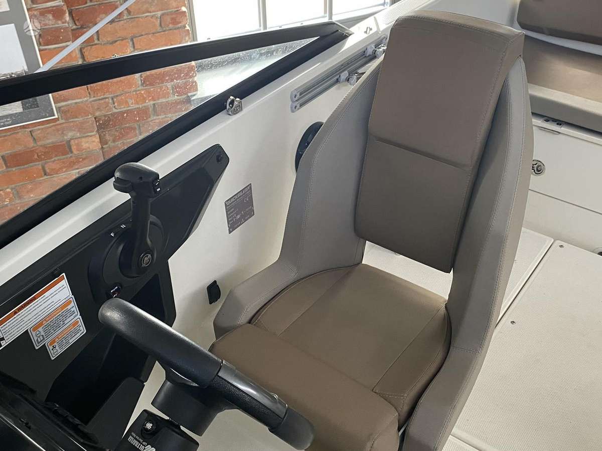 Quicksilver Activ 605 Bowrider, yachts / cruisers