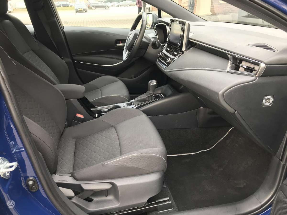 Toyota Corolla, 1.8 l., Хэтчбек