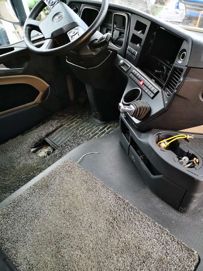 Mercedes-Benz Actros 2551, trucks