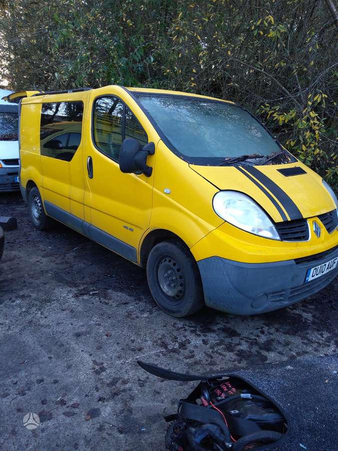 Renault Trafic по частям