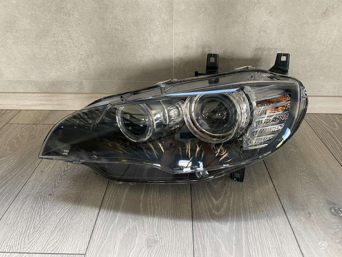 BMW X6 lights