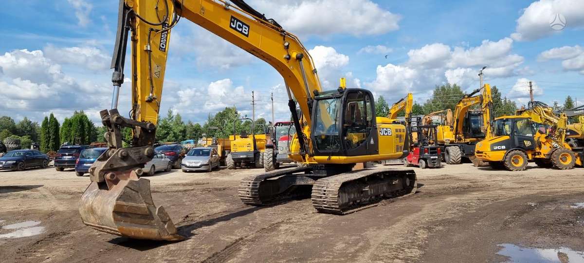 JCB JS220LC, экскаваторы