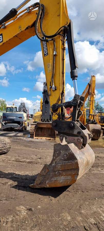 JCB JS220LC, ekskavatoriai
