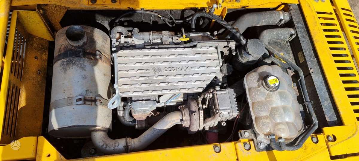 JCB JS220LC, ekskavatori