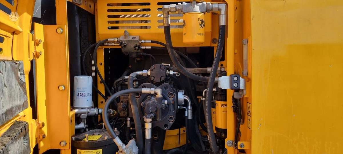 JCB JS220LC, ekskavatori