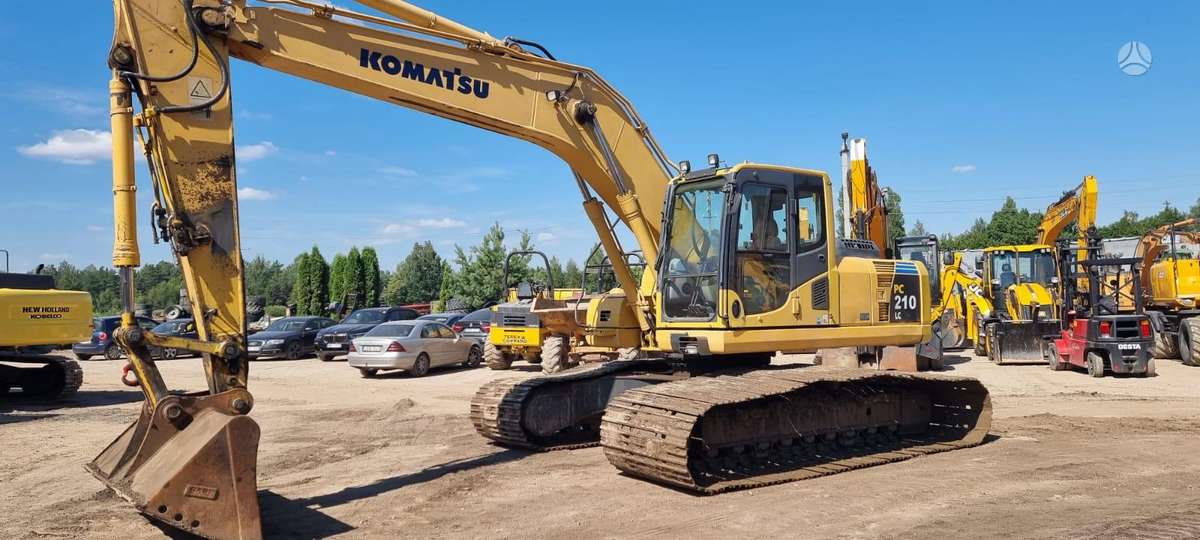 Komatsu PC210-8, экскаваторы