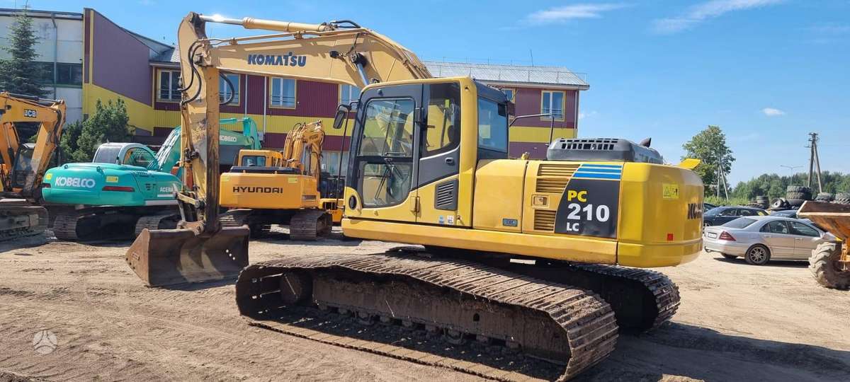 Komatsu PC210-8, экскаваторы