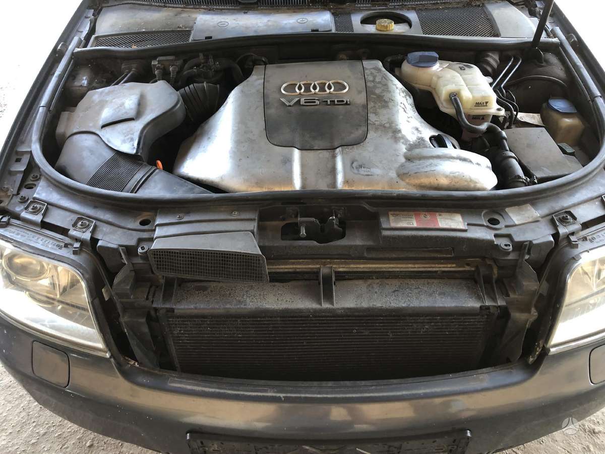 Audi A6 rezerves daļās.