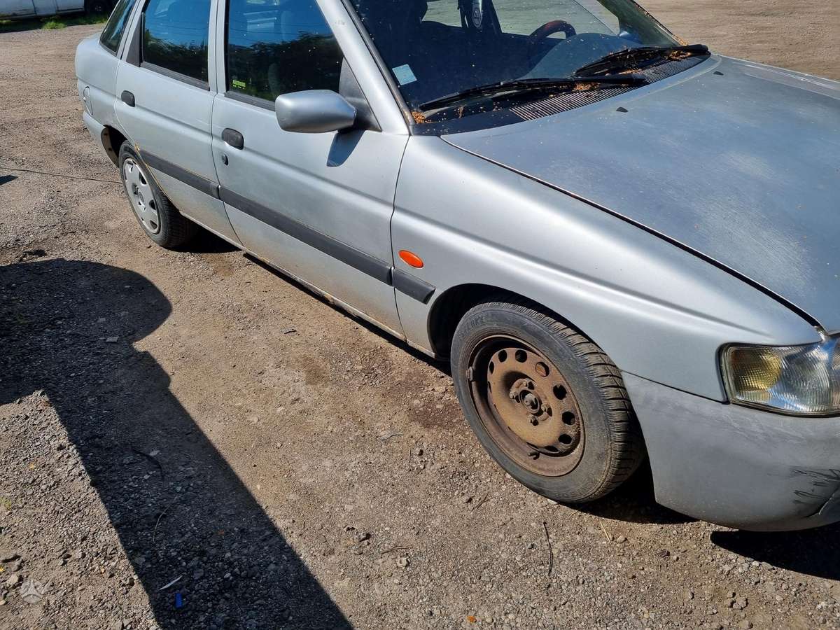 Ford Escort Taipat ir perkame ford markes auto