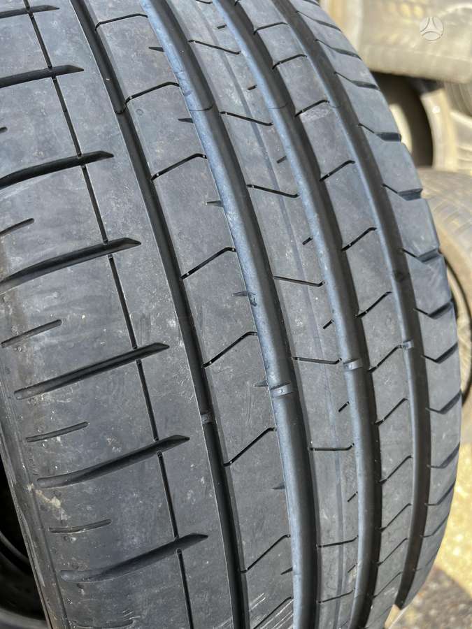 Pirelli P zero PZ4, летние 255/40 R21