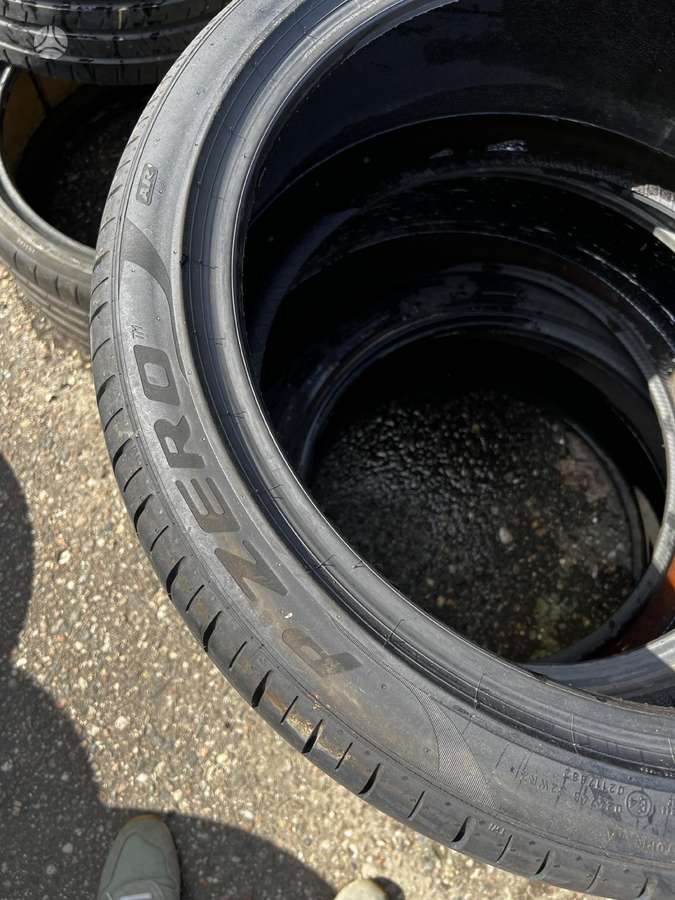 Pirelli P zero PZ4, летние 255/40 R21