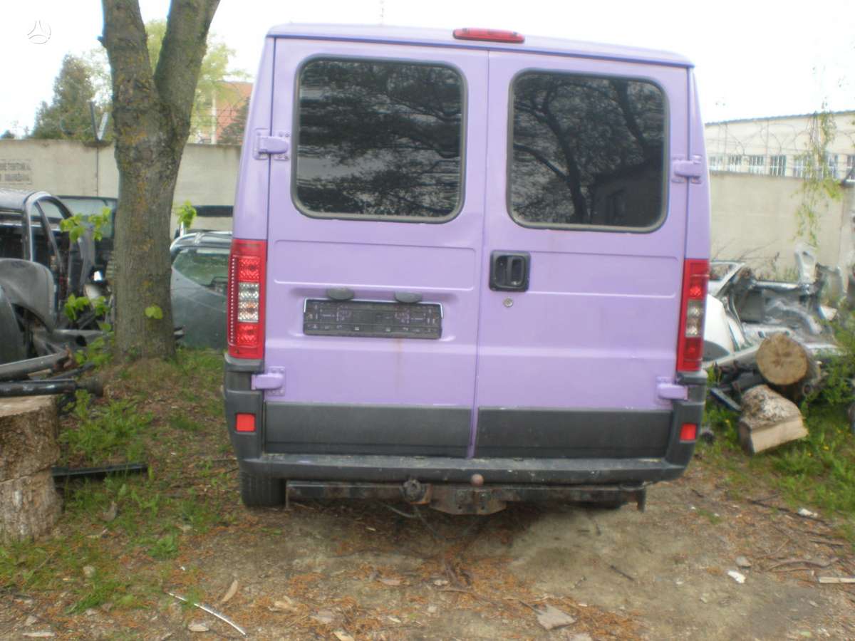 Citroen Jumper, preču