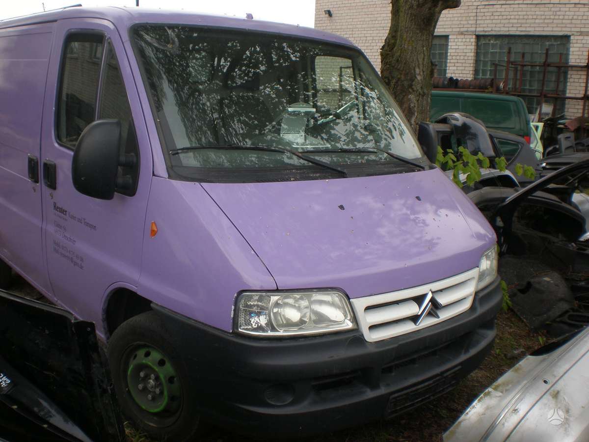 Citroen Jumper, preču