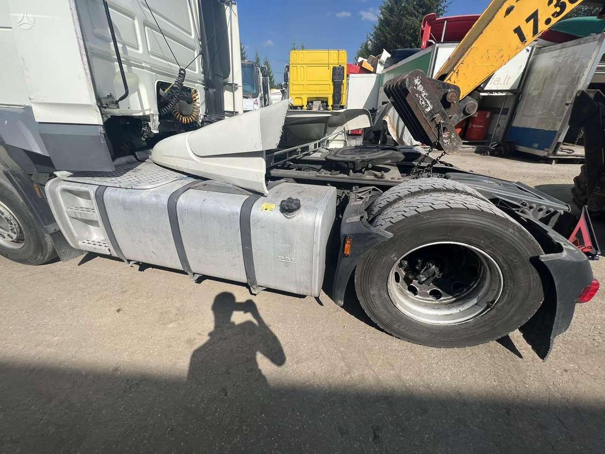 DAF XF460FT, semi-trailer trucks