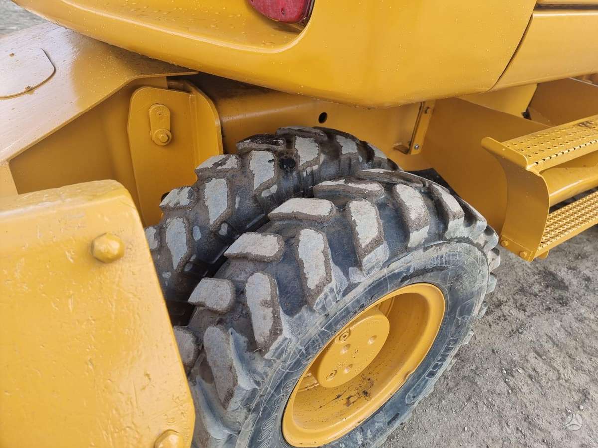 Case WX145, excavator