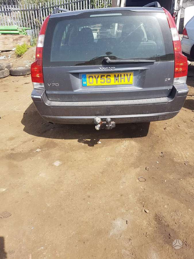 Volvo V70 dalimis
