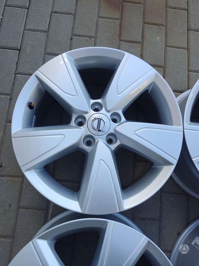 Volvo, light alloy, R17