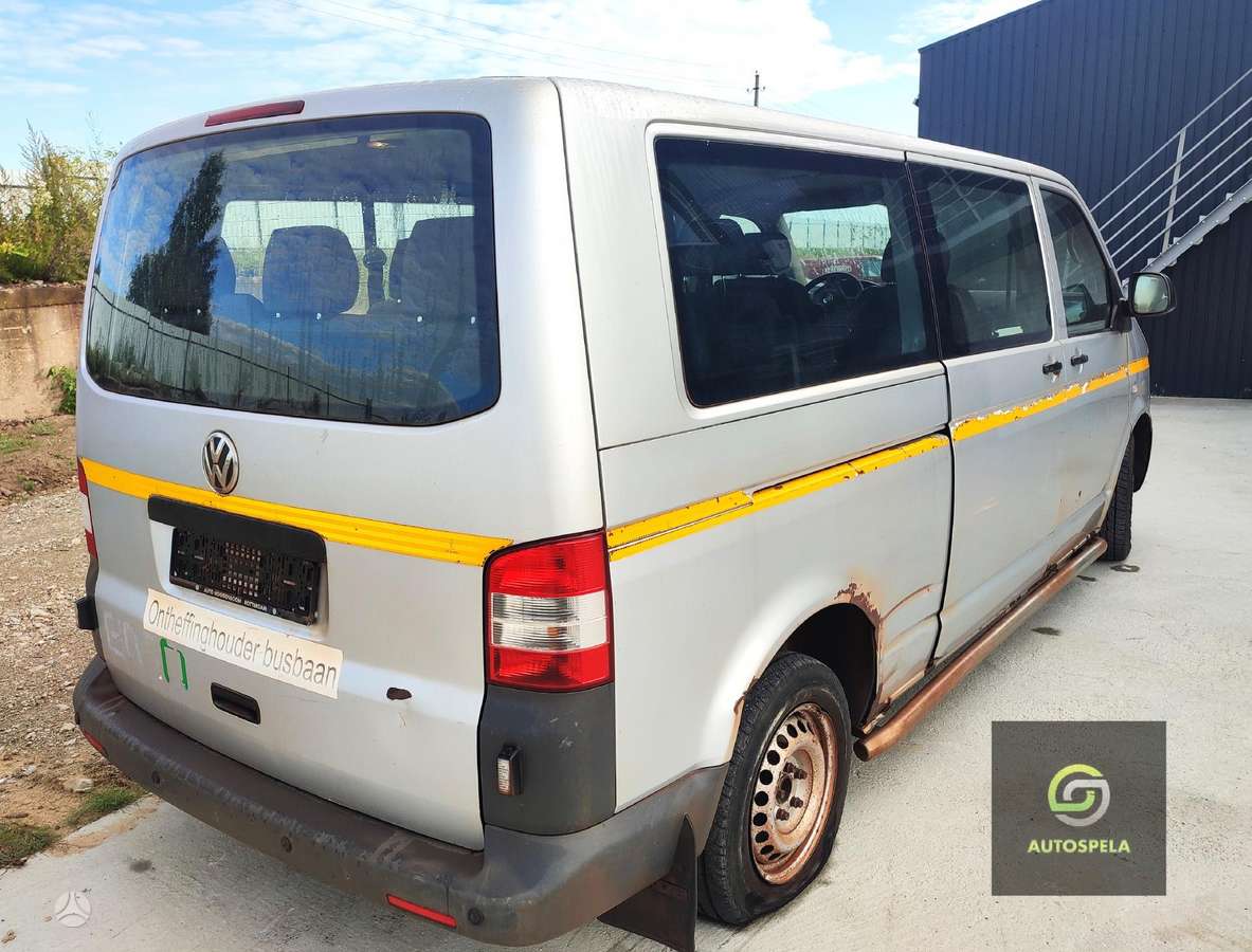 Volkswagen T5 Transporter, passenger vans