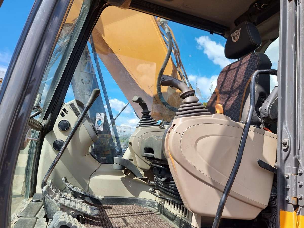 Case CX300C, excavator