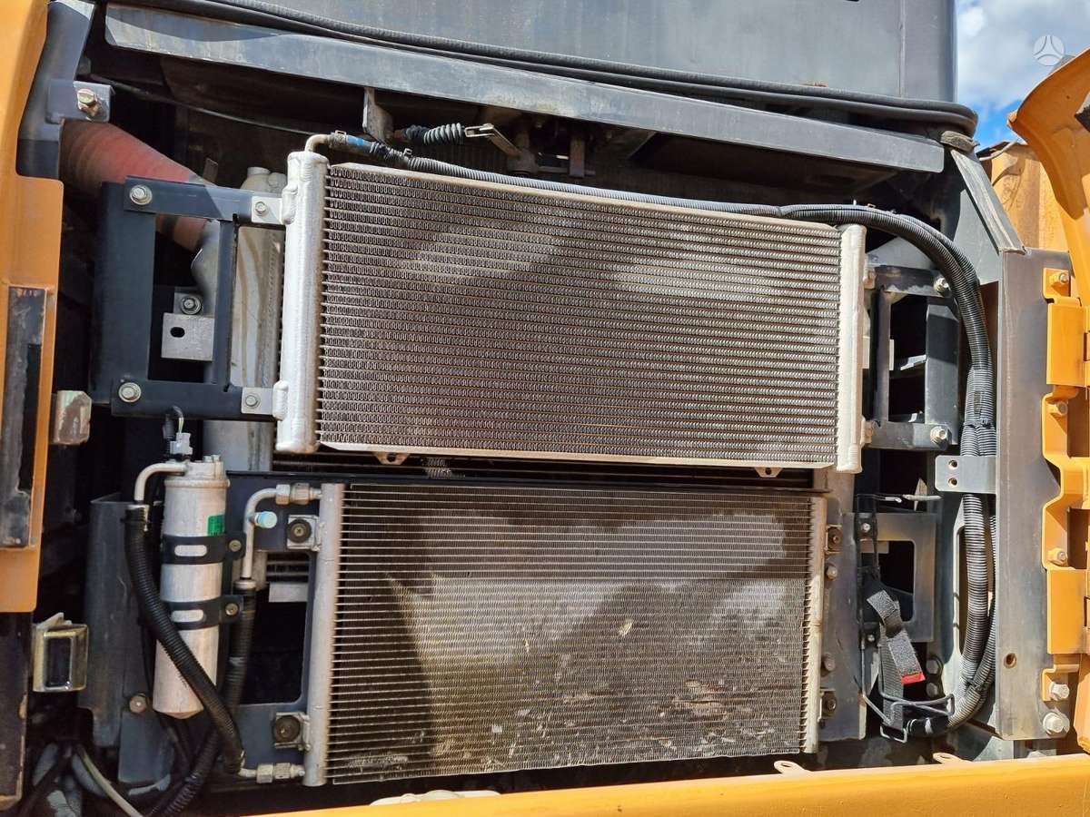 Case CX300C, экскаваторы