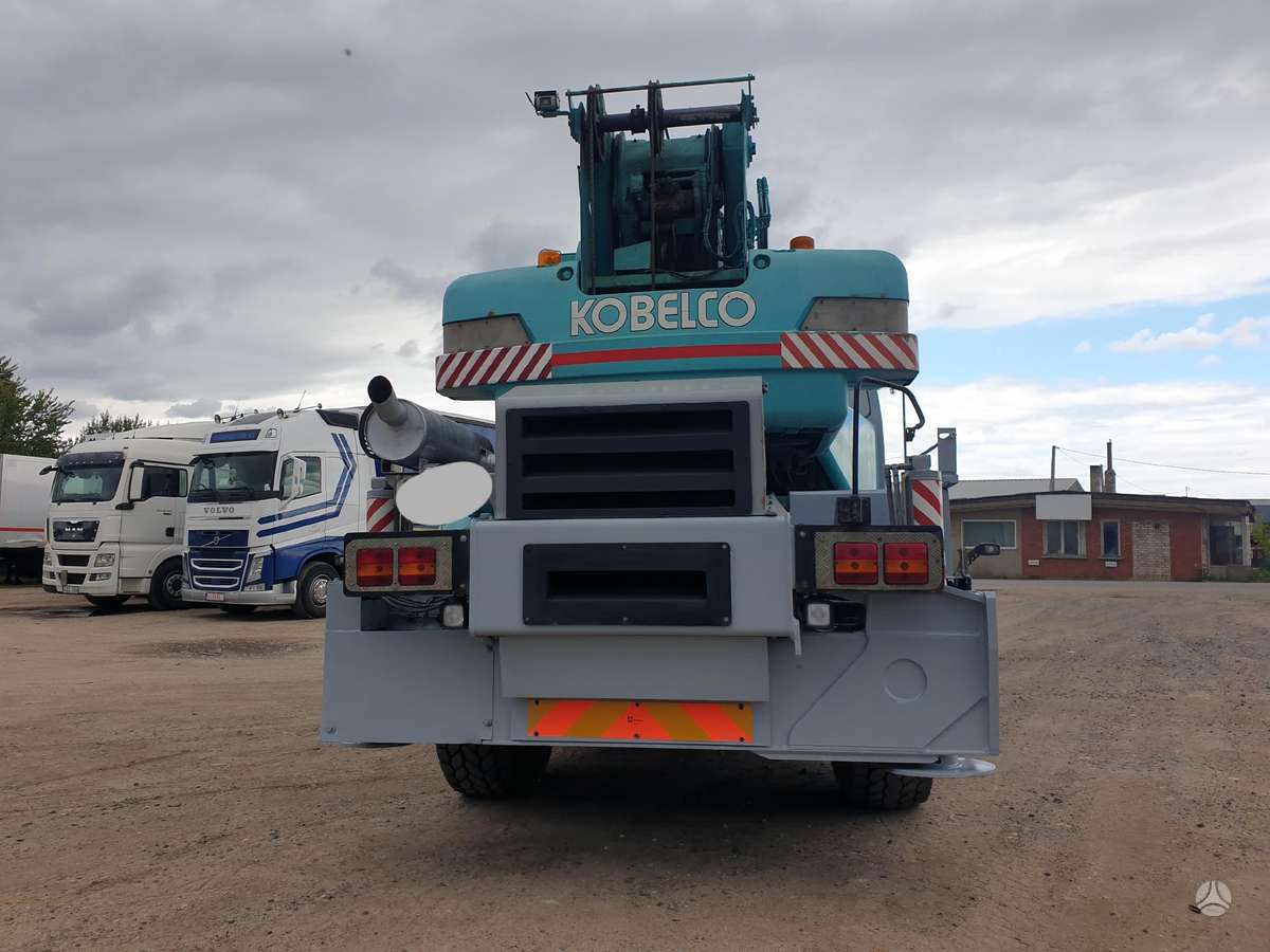 Kobelco RK250-3, crane