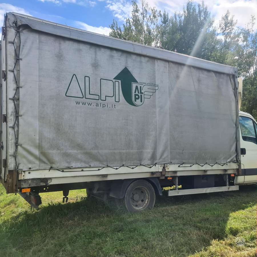 Iveco DAILY, krovininiai mikroautobusai