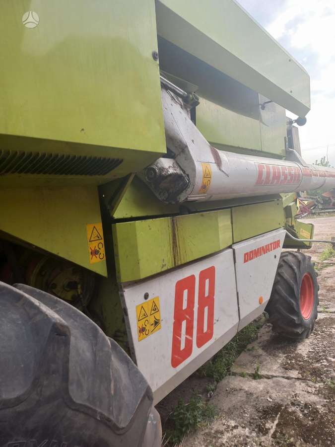 -Kita- CLAAS DOMINATOR-88